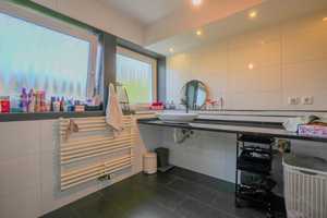 Traumhaus mit hochwertiger Einbauküche und XXL-Terrasse – Schwäbisch Gmünd, Ostalbkreis, 73527 Ostalbkreis – Vorschaubild 9
