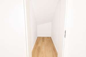 4-Zimmer Wohnung mit Garten, überdachtem Stellplatz und Einbauküche! – Die vollständige Adresse der Immobilie erhältst du vom Anbieter., 26133 Kreyenbrück, Oldenburg (Oldenburg) – Vorschaubild 12