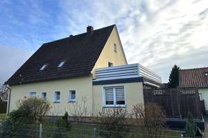 Großzügiges 2-Familienhaus in Borgholzhausen-Westbarthausen mit Traumgrundstück & Garage – Die vollständige Adresse der Immobilie erhältst du vom Anbieter., 33829 Borgholzhausen – Vorschaubild 1