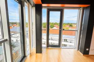 **HAUNSTETTEN** Moderne und lichtdurchflutete 2 ZKB- Wohnung mit TG- Stellplatz im Campanile – Albert- Leidl- Straße 4, 86179 Haunstetten-Süd, Augsburg – Vorschaubild 4