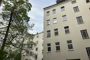 Kapitalanlage - ruhig gelegene, sanierte und gut vermietete Altbauwohnung – Berlin – Vorschaubild 2