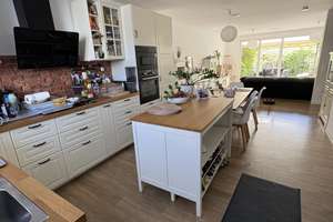 Reiheneckhaus Teltow 139 qm | 5 Zi. | Garten | Einbauküche | 2 Stellplätze | See-Lage | Fußbodenheiz – Die vollständige Adresse der Immobilie erhältst du vom Anbieter., 14513 Teltow – Vorschaubild 10