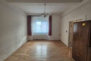 Großz. Wohnhaus in Kölleda,  mit hoher Toreinfahrt, gepflegter und einzugsbereiter Zustand ! – Die vollständige Adresse der Immobilie erhältst du vom Anbieter., 99625 Kölleda – Vorschaubild 9