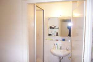 Ideal für 1-2 Personen: Gepflegte 2 1/2-Zi-Wohnung Südstadt ohne Balkon/ohne Lift im 3. OG – Voltastraße 63, 90459 Hummelstein, Nürnberg – Vorschaubild 8