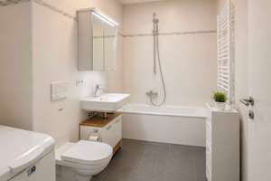 Moderne und Helle 2 Zimmer Wohnung in schöner Anlage mit Süd-Loggia und TG! – Die vollständige Adresse der Immobilie erhältst du vom Anbieter., 81245 Altaubing, München – Vorschaubild 9