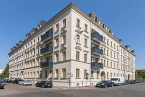 Großzügige 4‑Zimmer‑Wohnung mit Balkon & Aufzug im begehrten Zentrum‑Süd