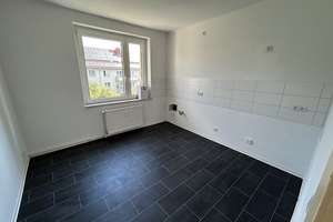 Nicht lang überlegen! Geräumige 2-Zimmer-Wohnung mit Balkon! – Eickendorfer Str. 6, 39122 Fermersleben, Magdeburg – Vorschaubild 2