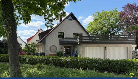 Bild von Mehrgenerationenhaus mit Gartenparadies & Doppelgarage