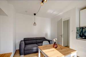 Möbliert: Helle Wohnung mit großer Dachterrasse  – Die vollständige Adresse der Immobilie erhältst du vom Anbieter., 81543 Untergiesing, München – Vorschaubild 2