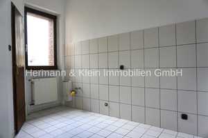 Charmantes Zweifamilienhaus mit vielfältigen Ausstattungsmerkmalen – Larochestraße 00, 63075 Offenbach am Main – Vorschaubild 14