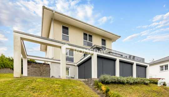 Bild von Exklusives Einfamilienhaus in ruhiger Lage mit tollem Ausblick – Stilvoll, modern und bezugsfertig