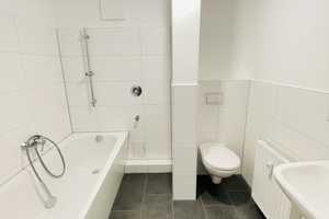 Komfortable 3-Zimmer-Wohnung mit hochwertiger Einbauküche – Halberstädter Str. 73, 39112 Magdeburg – Vorschaubild 2
