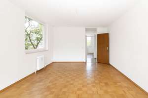 Für 2 Jahre zur Vermietung befristet! Möbel auf Anfrage - Attraktive Citywohnung mit Balkon, neue Fe – Die vollständige Adresse der Immobilie erhältst du vom Anbieter., 86153 Am Schäfflerbach, Augsburg – Vorschaubild 4