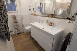 Dachgeschoss-Wohnung in Leverkusen-Rheindorf: 3 Zimmer, Balkon – Löhstraße 33, 51371 Rheindorf, Leverkusen – Vorschaubild 3