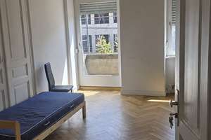 Gepflegte 1-Zimmer-Wohnung in der Stadtmitte - Balkon - Teilmöbliert