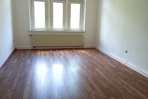 Schöne 3 Zi.- Whg. | Bad mit Fenster | Loggia |
WG´s Willkommen – Hans-Driesch-Straße 36, 4179 Leutzsch, Leipzig – Vorschaubild 2