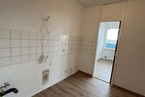 Modernisierte 2,5-Zi.-Wohnung im 13. OG | Neue Einbauküche & Westbalkon – Sankt Johann 6, 91056 Alterlangen, Erlangen – Vorschaubild 8
