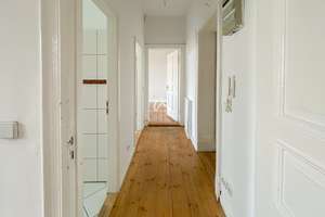 DIREKT AM BOXI | 2 ZIMMER MIT BALKON | VORDERHAUS | 4.OG OHNE AUFZUG | PROVISIONSFREI – Krossener Straße 21, 10245 Friedrichshain, Berlin – Vorschaubild 7