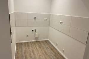 Kernsaniertes (2023) Appartment 3.OG,   Fernwärme, lichtdurchflutet, LED-Strahler, Rheinhausen – Hochemmericher Straße 64, 47226 Hochemmerich, Duisburg – Vorschaubild 3