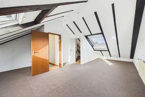 Gestalten Sie Ihr Traumhaus: Reihenendhaus mit gemütlichem Garten, Garage und Potenzial. – Die vollständige Adresse der Immobilie erhältst du vom Anbieter., 40472 Lichtenbroich, Düsseldorf – Vorschaubild 14