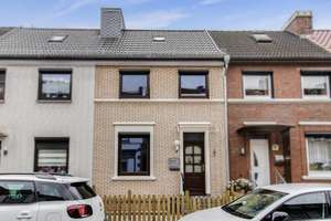 Charmantes, modernisiertes Reihenhaus in zentraler Lage von Woltmershausen