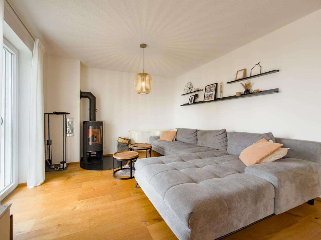 Immobilie in Hutthurm - Einziehen & genießen – exklusive Gartenwohnung in absolut ruhiger Lage - Bild 2