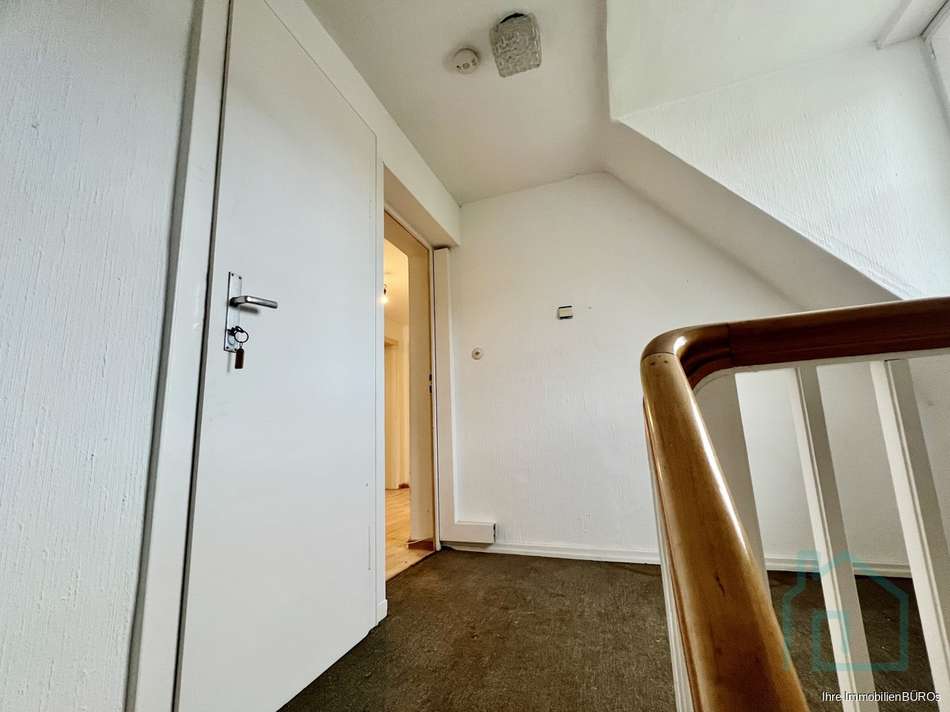 Eingang zur Wohnung und zum Sp