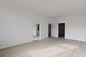 Großzügig geschnittene 3-Zimmer-Wohnung mit Tageslichtbad und viel Lichteinfall – Riedestraße 1, 38102 Viewegsgarten-Bebelhof, Braunschweig – Vorschaubild 4