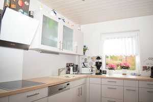 So schön kann Wohnen sein –Top gepflegtes Reihenhaus in Hasseldieksdamm – Kiel – Vorschaubild 4