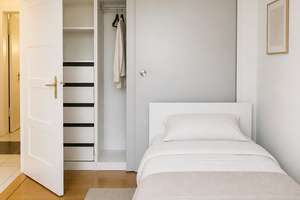 Möbliert & all-inclusive: 3-Zimmer mit Balkon am Hochmeisterplatz – Cicerostraße 59, 10709 Wilmersdorf, Berlin – Vorschaubild 5