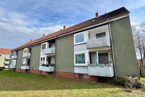 Renovierte 3-Zimmer-Wohnung mit Balkon in ruhigem 4-Parteien-Haus in GBH – Eylsbergweg 1, 38229 Gebhardshagen, Salzgitter – Vorschaubild 1