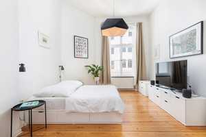 Oranienburger Straße: 5-6 Zimmerwohnung in denkmalgeschütztem Altbau mit vielen historischen Details – Berlin – Vorschaubild 22