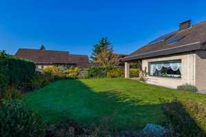 EIN- BIS ZWEIFAMILIENHAUS, SOLAR, VOLL UNTERKELLERT, DOPPELGARAGE, OFFENER KAMIN, SACKGASSENLAGE – Paderborn (Kreis) – Vorschaubild 3