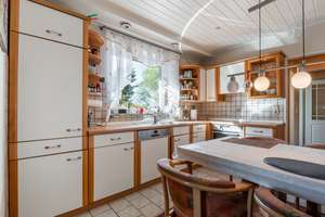 Nordholz | Zweifamilienhaus mit Werkstatt, Solaranlage & Garten – ideal für Familie & Handwerk – Die vollständige Adresse der Immobilie erhältst du vom Anbieter., 27637 Nordholz – Vorschaubild 4