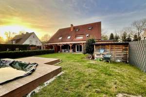 Große Doppelhaushälfte mit 2 Wohnungen und Pool in Lipperbruch  – Die vollständige Adresse der Immobilie erhältst du vom Anbieter., 59558 Lippstadt – Vorschaubild 3