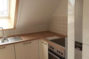 Wohnen mit Charakter: Dachgeschosswohnung in Rosenheim – Die vollständige Adresse der Immobilie erhältst du vom Anbieter., 83024 Nord, Rosenheim – Vorschaubild 3