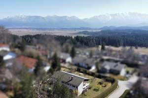 Sonnenverwöhntes Anwesen mit viel Platz, schönem Garten und traumhaftem Blick – Die vollständige Adresse der Immobilie erhältst du vom Anbieter., 82418 Murnau am Staffelsee – Vorschaubild 1