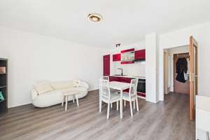 Eigentumswohnung auf Erbpachtgrundstück - großzügiger Balkon und renovierter Zustand - in D-Hassels – 40599 Hassels, Düsseldorf – Vorschaubild 3