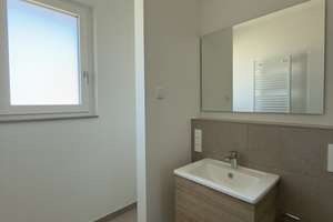 Luxuriöse 4 Zimmer Wohnung mit Balkon Tiefgarage – Die vollständige Adresse der Immobilie erhältst du vom Anbieter., 55252 Mainz-Kastel, Wiesbaden – Vorschaubild 8