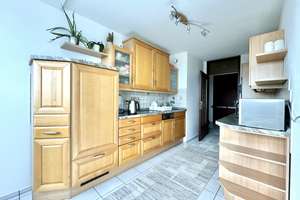 HELLE GERÄUMIGE 3 ZKB MIT HERRLICHEM WEITBLICK ÜBER AUGSBURG! ZUM SELBSTBEZUG ODER ZUR KAPITALANLAGE – Die vollständige Adresse der Immobilie erhältst du vom Anbieter., 86167 Lechhausen-Ost, Augsburg – Vorschaubild 10