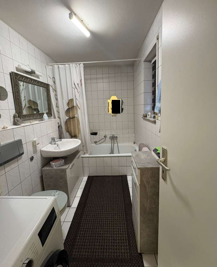 Immobilie in Pforzheim - Attraktive 2-Zimmer-Wohnung mit Westbalkon, Stellplatz und guter Anbindung – ideal für Kapitalanlege - Bild 2