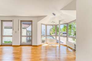 Ein Zuhause mit Charakter – Hochwertiges Architektenhaus in ruhiger Wohnlage – Die vollständige Adresse der Immobilie erhältst du vom Anbieter., 85551 Kirchheim bei München – Vorschaubild 2