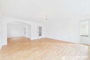 Renovierte 3,5 Zimmer Wohnung in Regensburg-Graß – Die vollständige Adresse der Immobilie erhältst du vom Anbieter., 93053 Oberisling-Graß, Regensburg – Vorschaubild 1