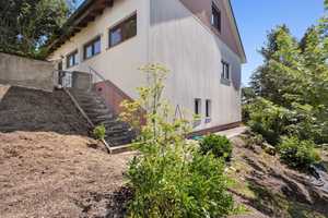 Provisionsfrei – Familienfreundliche DHH in Hanglage mit Weitblick sowie Süd-Terrasse & Balkon – Aichach-Friedberg (Kreis) – Vorschaubild 17