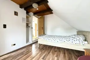 * Ehemaliges Hotel plus Wohnhaus * TOP Lage * Großes Grundstück * 18 Zimmer mit Bad * 4 Wohnungen * – Leer (Kreis) – Vorschaubild 26