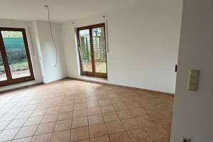 Großzügige Hochparterrewohnung mit Rundum-Terrasse – Schaffstallstraße 15, 72762 Reutlingen-Mitte, Reutlingen – Vorschaubild 2