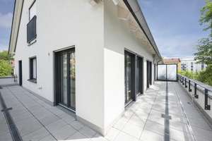 Luxuriöse Dachterrassenwohnung in ruhiger Innenhoflage von München-Laim – Die vollständige Adresse der Immobilie erhältst du vom Anbieter., 80687 Friedenheim, München – Vorschaubild 5
