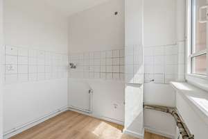 Ein Zuhause mit Weitblick – stilvolles Wohnen im Dachgeschoss, nur wenige Schritte zum Tegeler See – Bernauer Str. 121, 13507 Tegel, Berlin – Vorschaubild 4