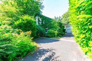 Exklusives Anwesen mit ca. 326 m² Wohnfläche auf parkähnlichem Grundstück – Die vollständige Adresse der Immobilie erhältst du vom Anbieter., 42659 Burg/Höhscheid, Solingen – Vorschaubild 3