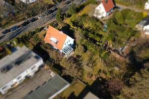 Premiumlage Dahlem: 30er-Jahre-EFH auf großem Grundstück (ca. 1.175m²) mit Entwicklungspotenzial – Die vollständige Adresse der Immobilie erhältst du vom Anbieter., 14169 Dahlem, Berlin – Vorschaubild 2